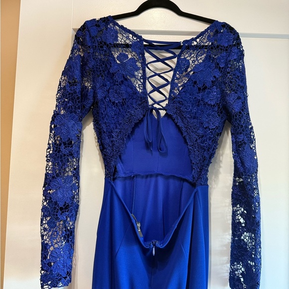 Lulus long sleeve prom dress size medium beautiful detail with lace up back - Picture 10 of 14